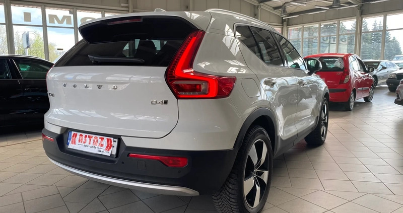 Volvo XC 40 cena 114900 przebieg: 67000, rok produkcji 2018 z Mikstat małe 301